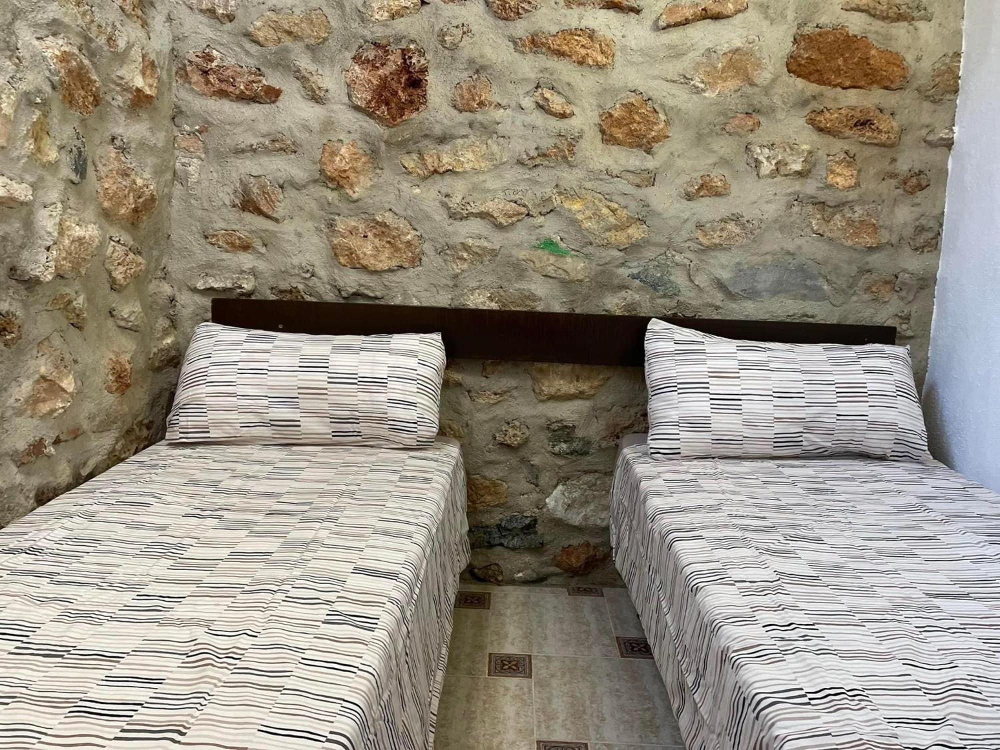 Casa De Piedra Villa Yunquera Luaran gambar
