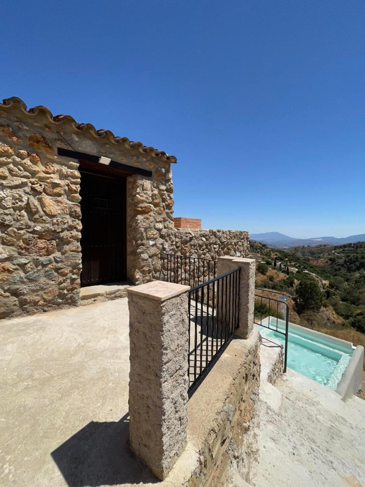 Casa De Piedra Villa Yunquera Luaran gambar